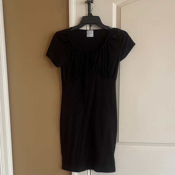 Olivia Rae Black Ribbed Top - Picture 3 of 4